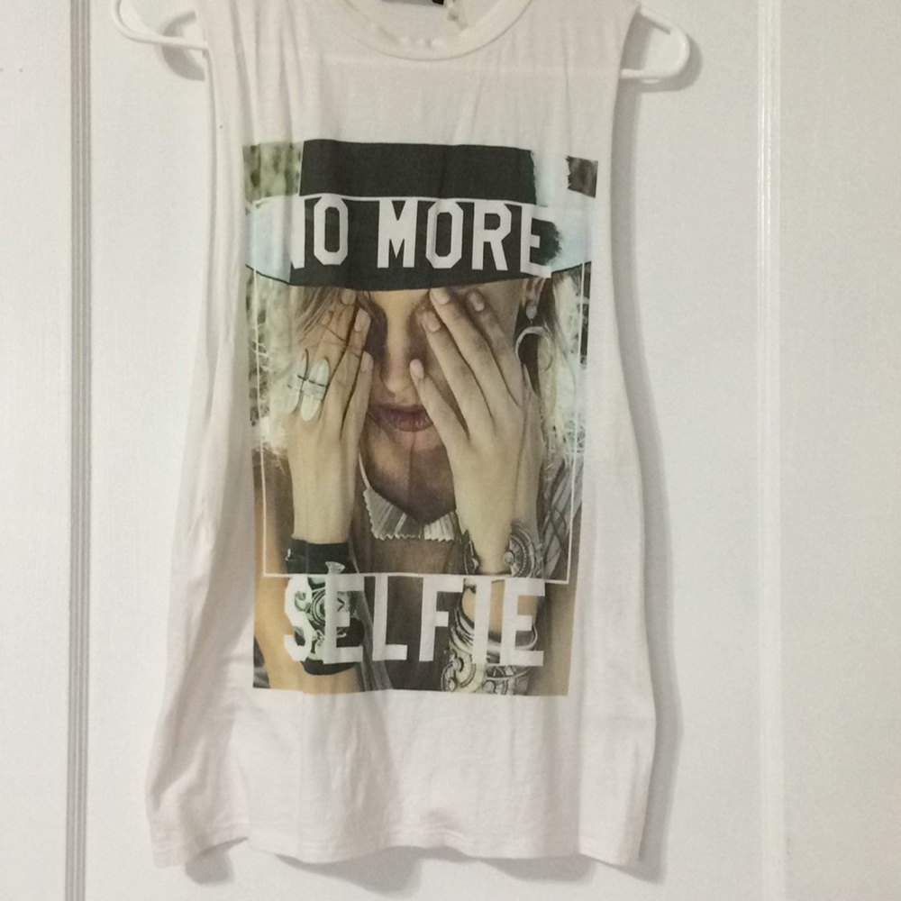 No More Selfie Tank